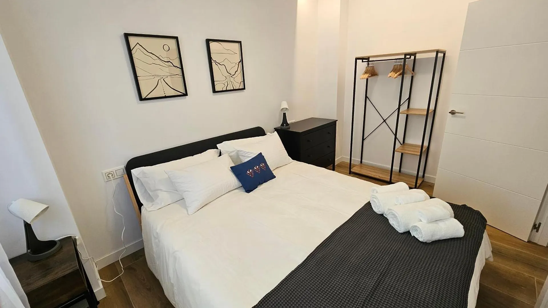 Loft Moderno En Lezkairu Uat01756 Apartment Pamplona